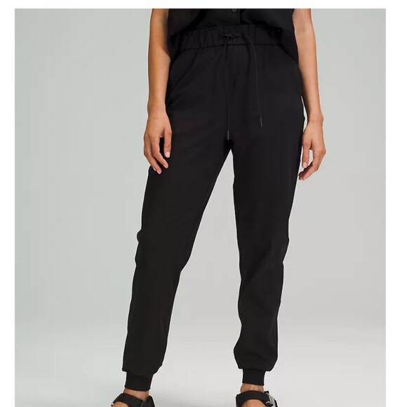 Lululemon Stretch High-Rise Jogger, Full Length, 28" Inseam, Black, Size 8 - Picture 1 of 11